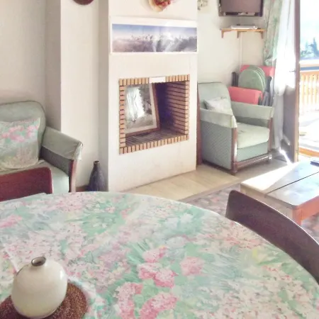 Apartment D'une A A 10 M Des Pistes Avec Terrasse Amenagee Et Wifi *