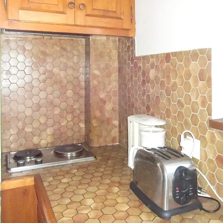 Apartment D'une A A 10 M Des Pistes Avec Terrasse Amenagee Et Wifi *