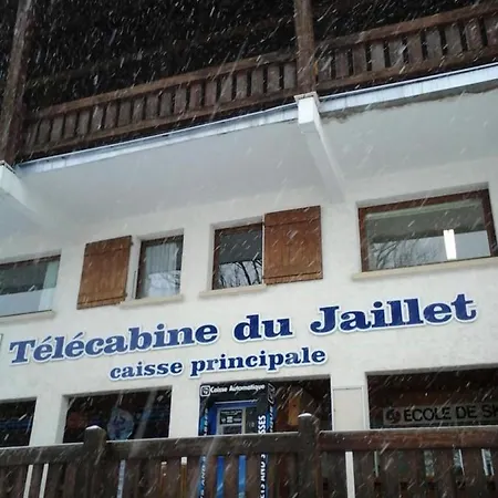 D'une A A 10 M Des Pistes Avec Terrasse Amenagee Et Wifi Apartment *